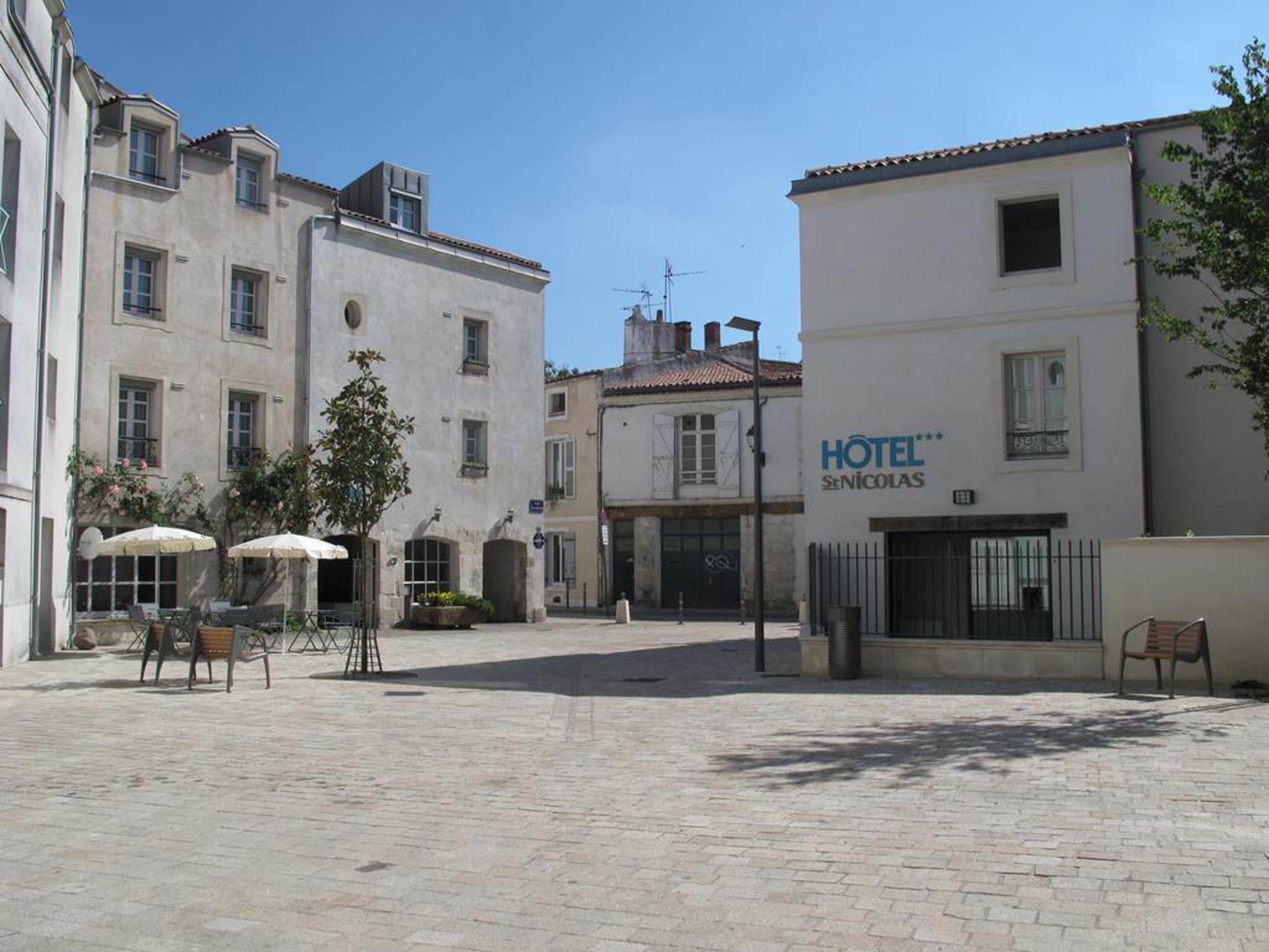 Hôtel Saint Nicolas La Rochelle  Exterior foto
